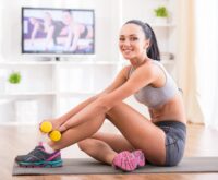 Mujer ejercitándose